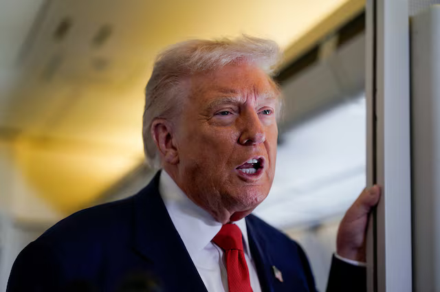 সামরিক উত্তেজনার মধ্যে এবার মাদুরোর সঙ্গে বৈঠকের ইঙ্গিত ট্রাম্পের