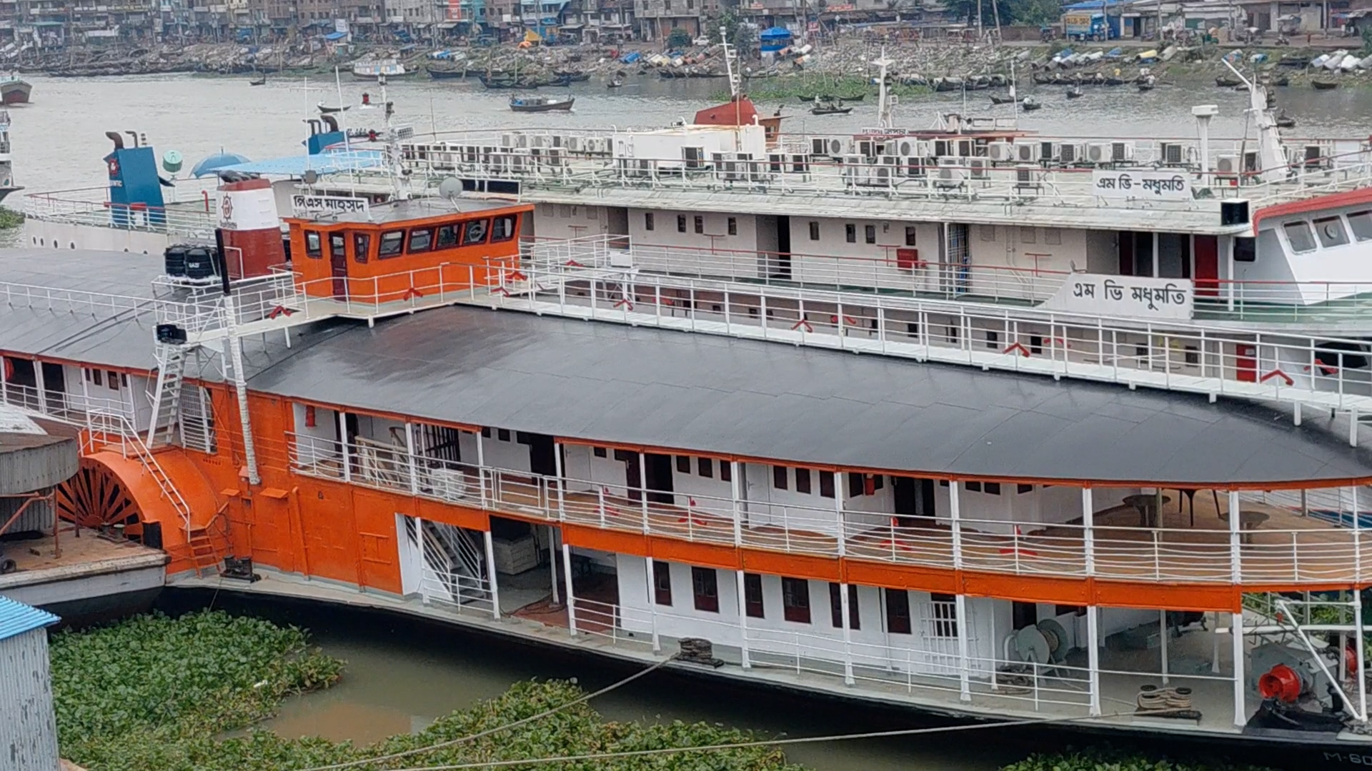 আবারও যাত্রা শুরু করেছে শতবর্ষী প্যাডেল স্টিমার