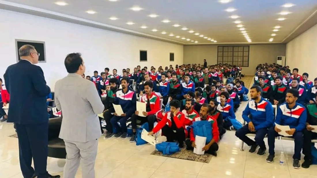 লি‌বিয়া থেকে দেশে ফিরেছেন আরও ১৭৬ বাংলাদে‌শি