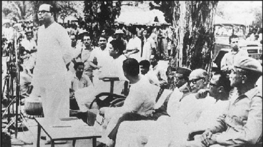 প্রবাসী সরকারের শপথ অনুষ্ঠানে বক্তব্য রাখছেন অস্থায়ী রাষ্ট্রপতি সৈয়দ নজরুল ইসলাম। ছবি: সংগৃহীত