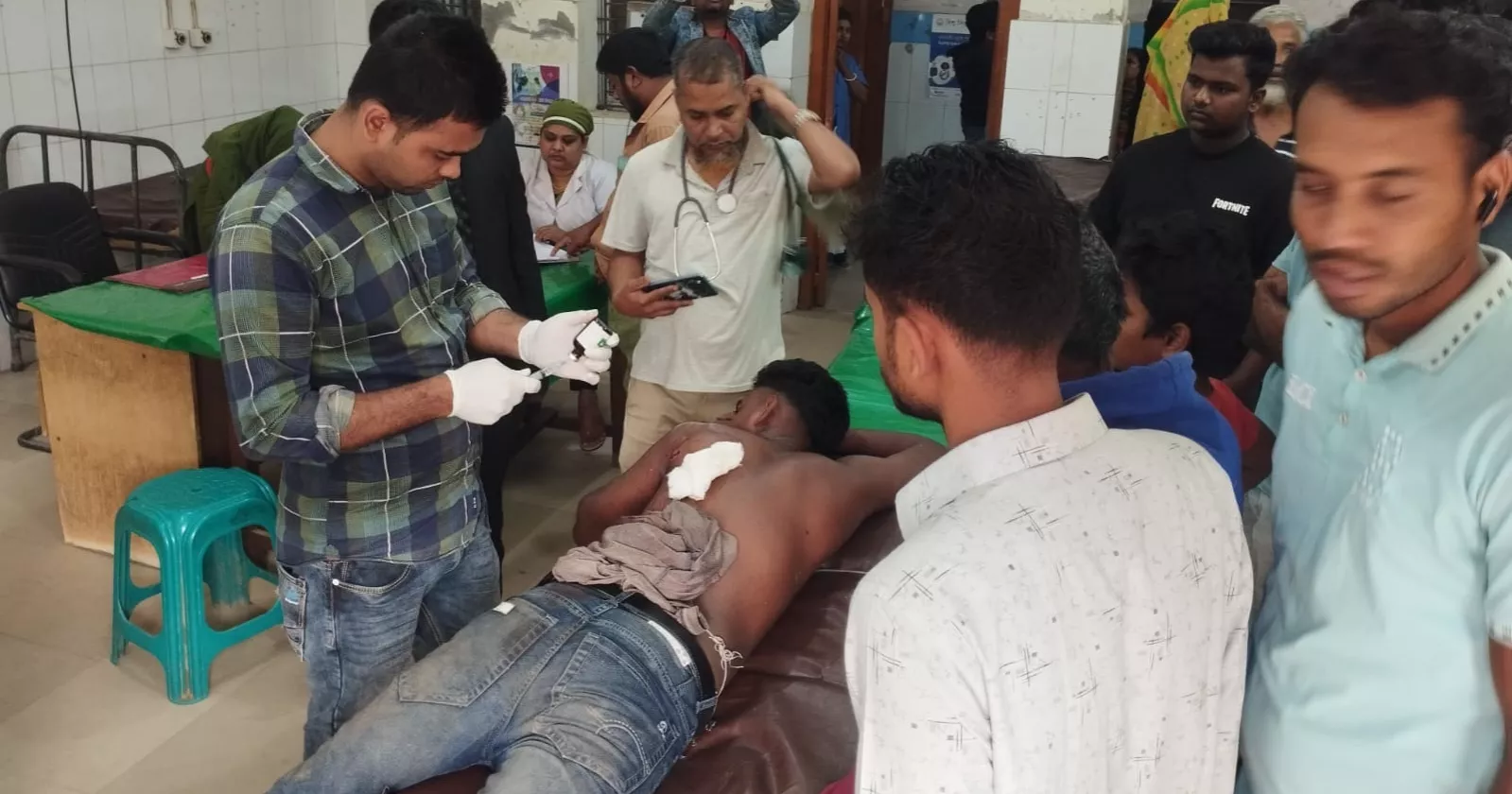 নড়াইলে আধিপত্যের জেরে সংঘর্ষ, বাবা-ছেলেসহ নিহত ৪