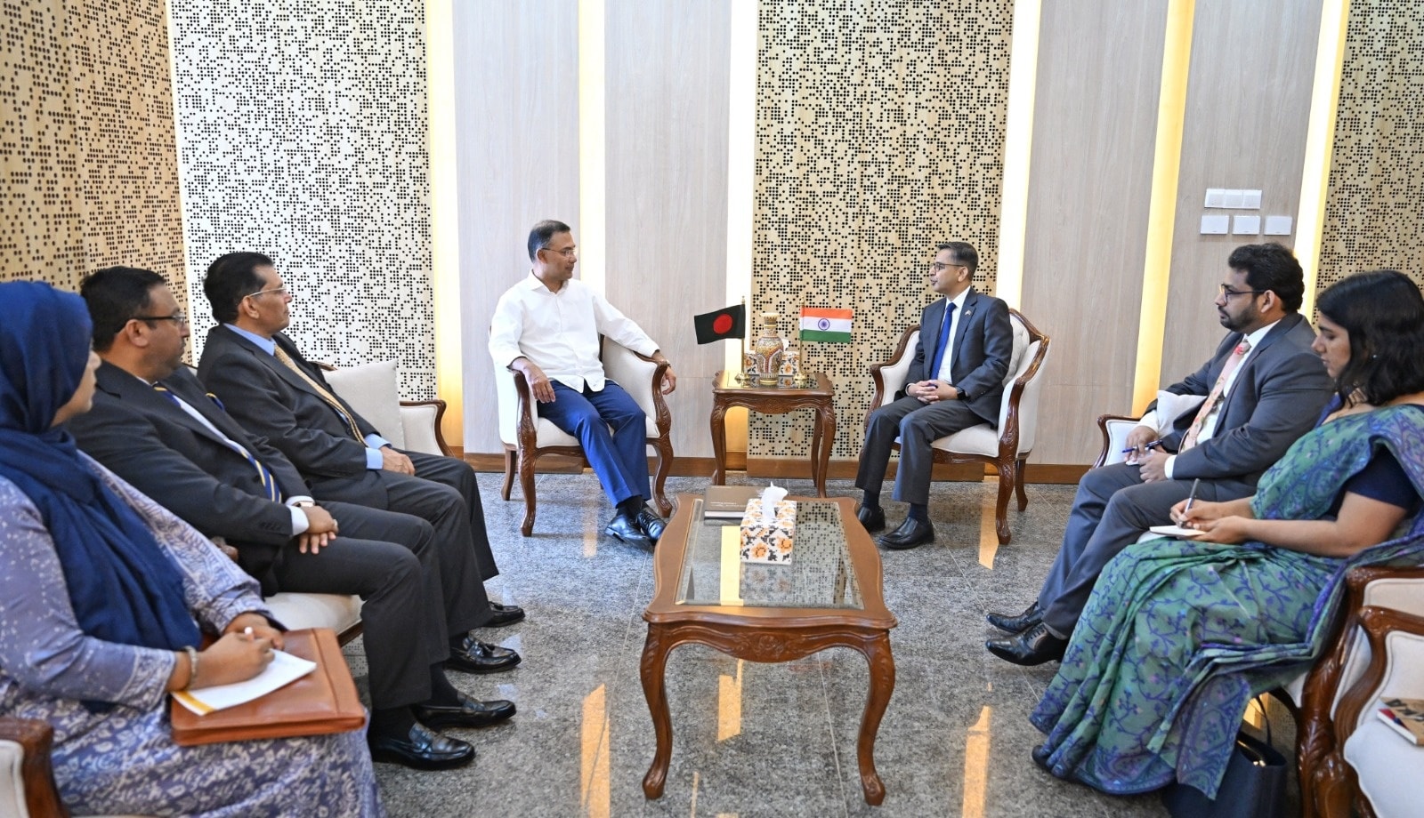 ঢাকার সঙ্গে ইতিবাচক ও গঠনমূলকভাবে কাজে আগ্রহী দিল্লি, প্রধানমন্ত্রীকে প্রণয় ভার্মা