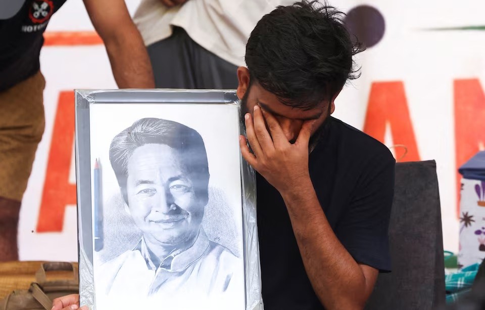 ওয়াংচুককে বেসরকারি হাসপাতালে স্থানান্তরের আবেদন স্ত্রীর