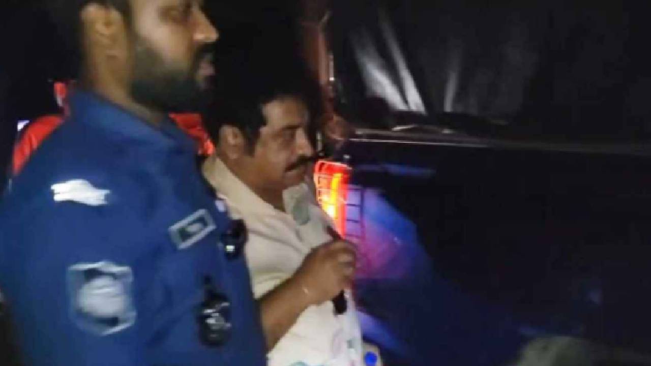 বগুড়ায় স্বাচিপ নেতা ডা. মিশু গ্রেপ্তার