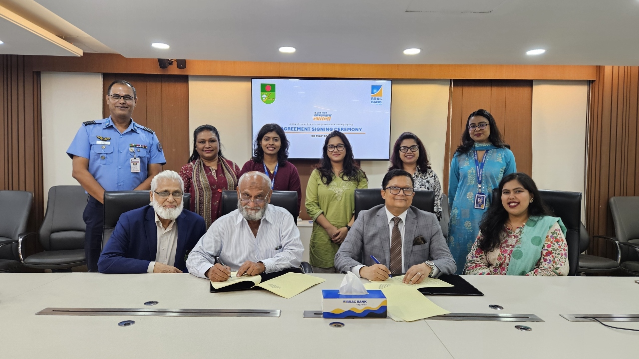 আরও ২ কোটি টাকা নিয়ে বাংলাদেশ নারী হকির পাশে ব্র্যাক ব্যাংক