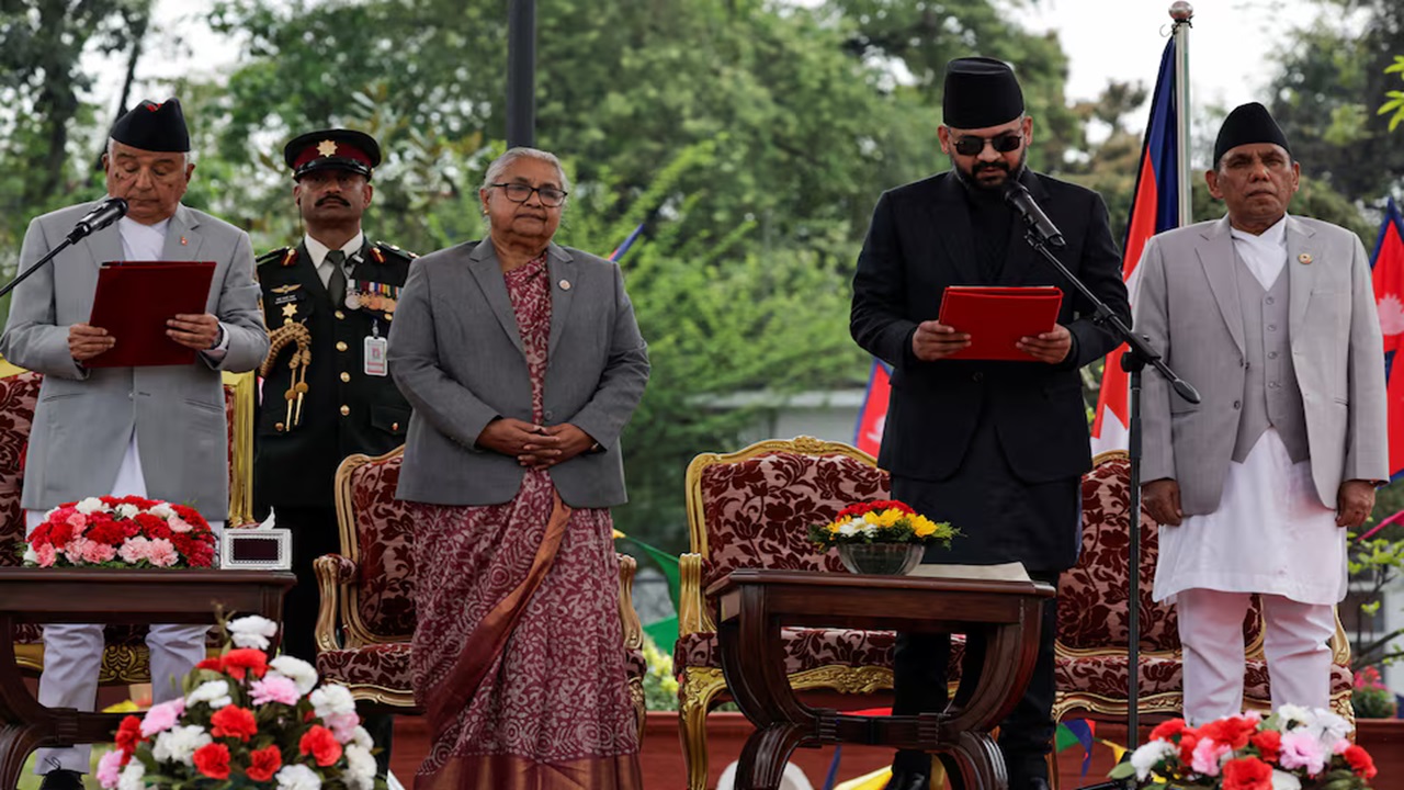 নেপালের প্রধানমন্ত্রী হিসেবে শপথ নিলেন ‘র‍্যাপার’ বালেন শাহ