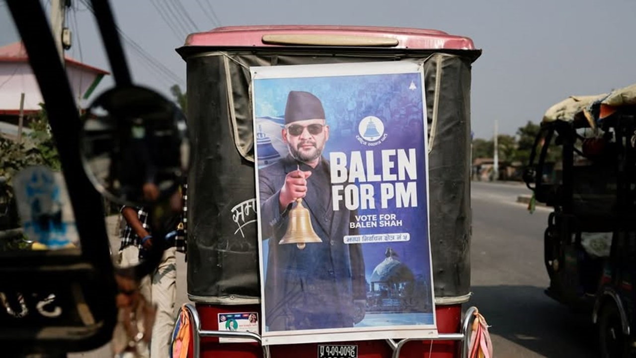 পুরনো রাজনীতির পতন, নতুনের উত্থান, কোন পথে নেপাল?