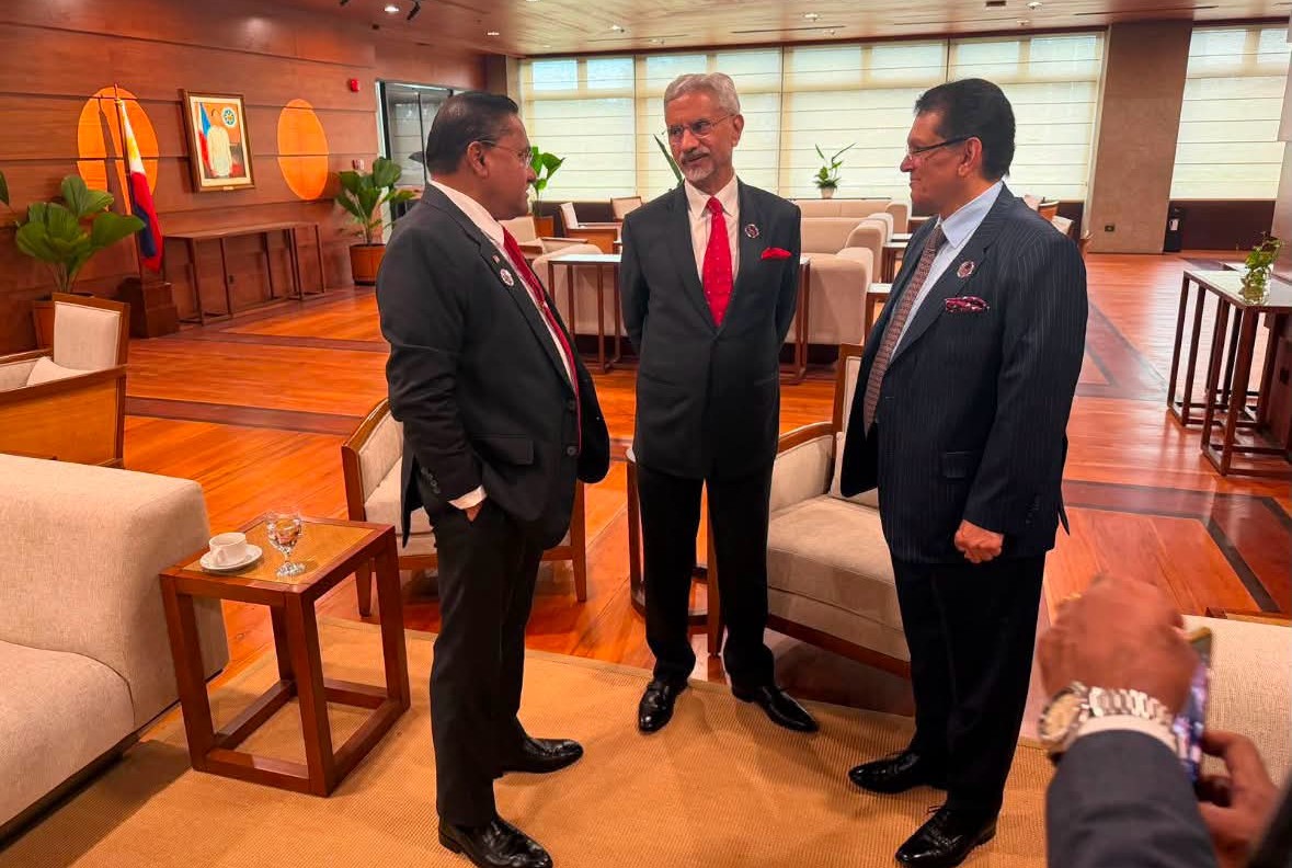খলিলুর রহমানের সঙ্গে ভারতের পররাষ্ট্রমন্ত্রী জয়শঙ্করের সাক্ষাৎ