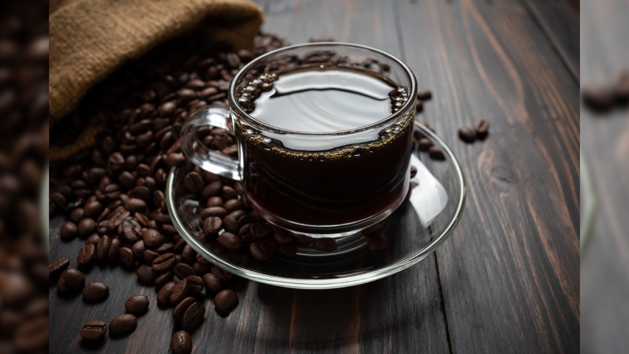 ব্ল্যাক কফি খাওয়ায় শরীরে কী পরিবর্তন হতে পারে?