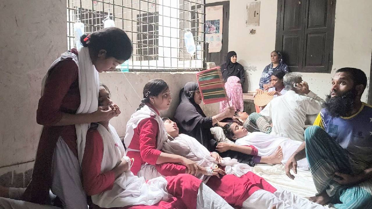 বরিশালে সেই বিদ্যালয়ে আরও ৯ শিক্ষার্থী অসুস্থ