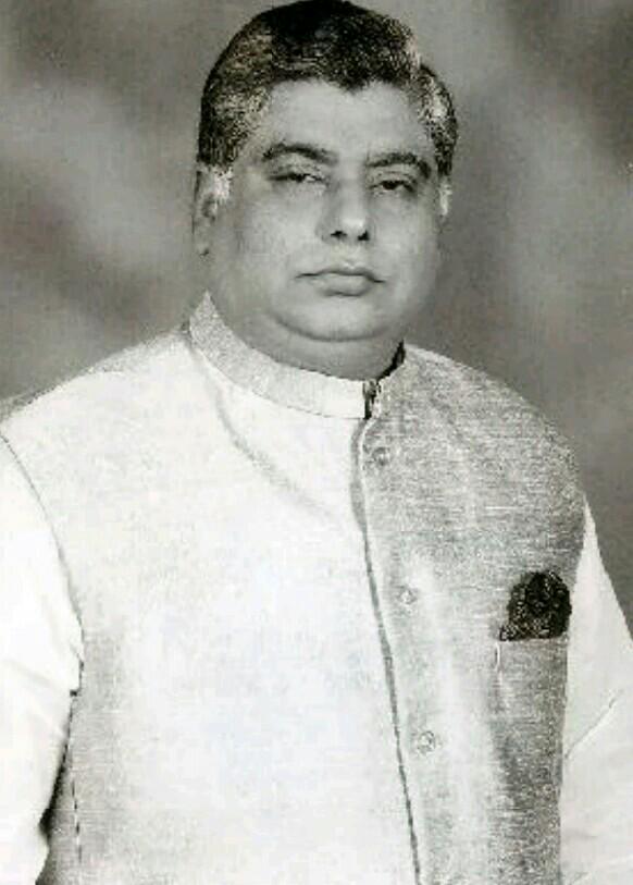২০০১ সালে দল ভাঙেন এক সময় এরশাদের ঘনিষ্ঠজন হিসেবে পরিচিত নাজিউর রহমান মনজুর। ছবি: সংগৃহীত