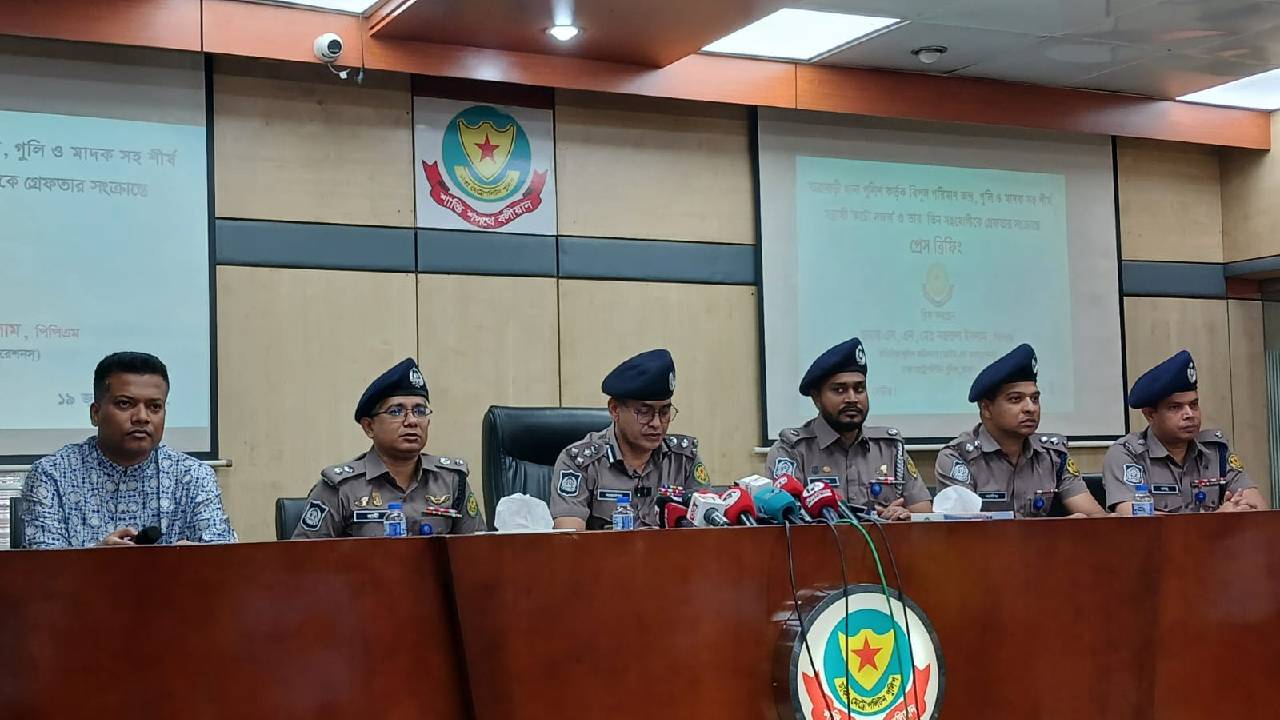 তিন সহযোগীসহ ‘শীর্ষ সন্ত্রাসী অটো সজল’ গ্রেপ্তার