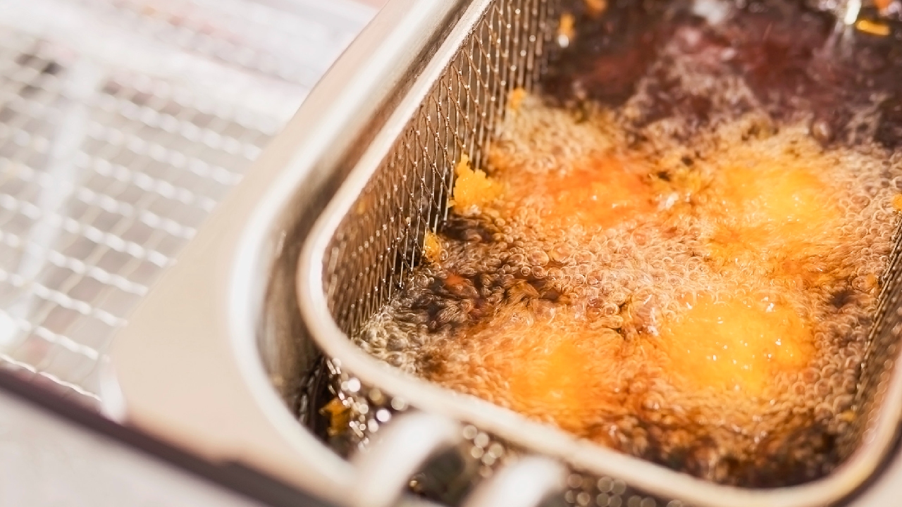 তেল বারবার ব্যবহার করা নিরাপদ?