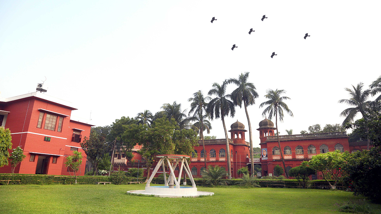 বিশ্ববিদ্যালয় দুর্বল হলে, জাতিও দুর্বল হবে