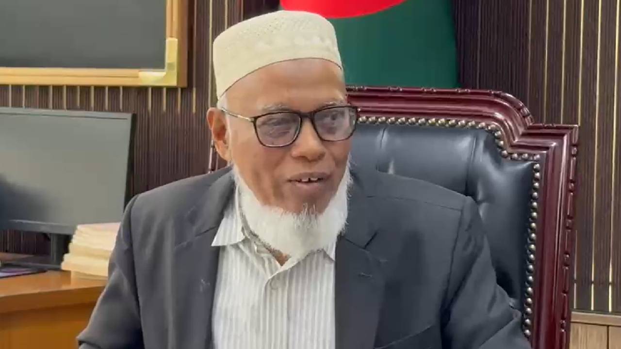 ‘স্পিকারের মাধ্যমে সংসদের চিঠি পেলে ব্যবস্থা নিতে পারে নির্বাচন কমিশন’
