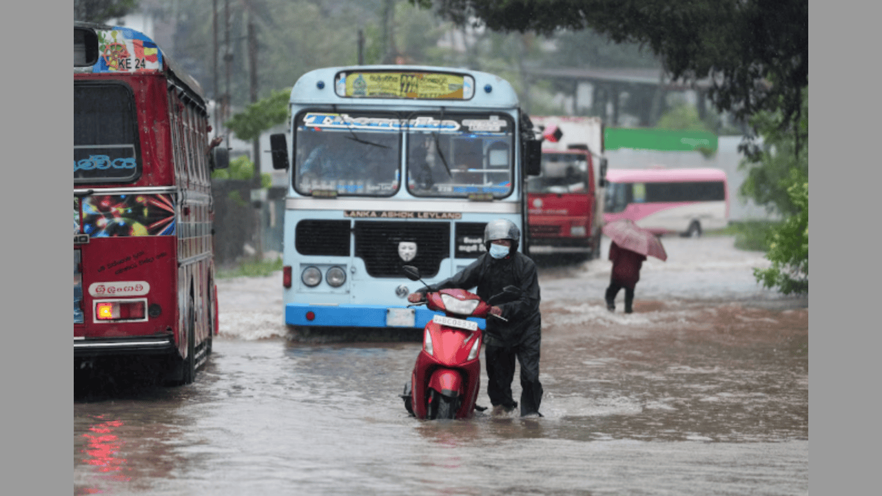 শ্রীলঙ্কায় বন্যা-ভূমিধসে নিহত ১২৩, নিখোঁজ ১৩০