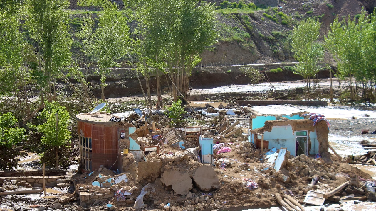 আফগানিস্তানে ভারী বৃষ্টিতে আকস্মিক বন্যা, ১৭ প্রাণহানি