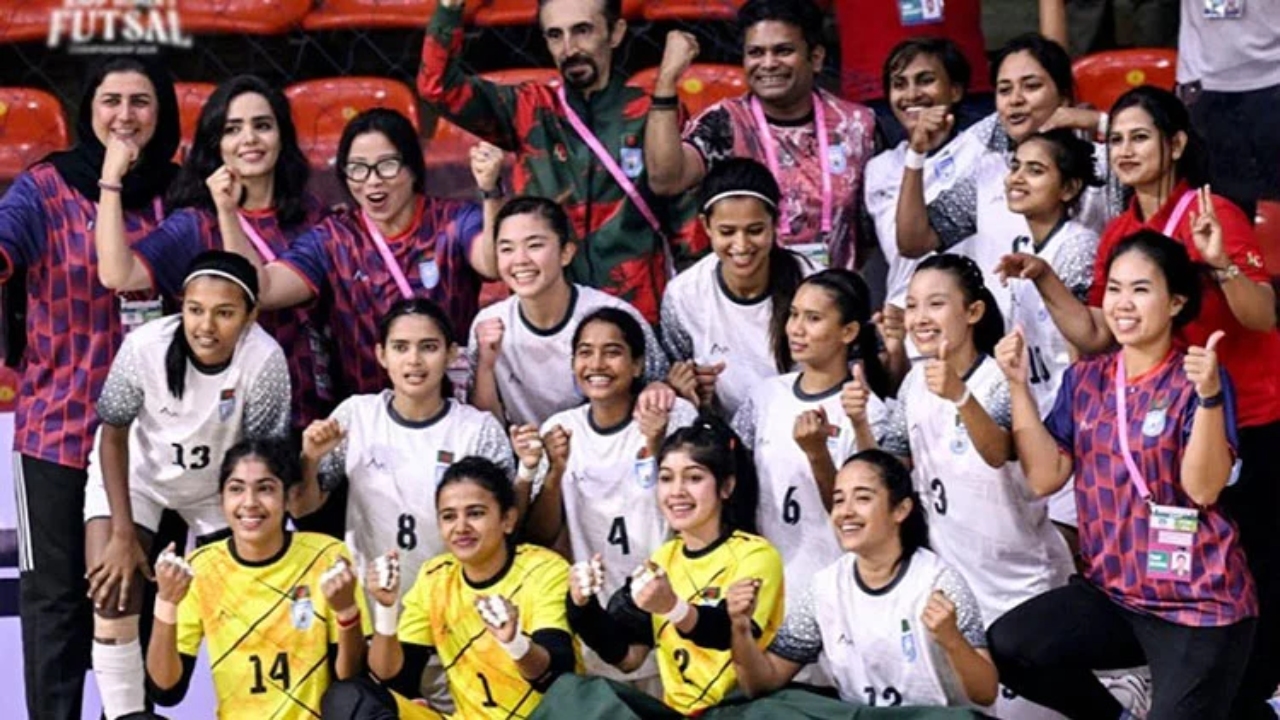 মালদ্বীপকে হারিয়ে ফুটসাল চ্যাম্পিয়ন বাংলাদেশের মেয়েরা