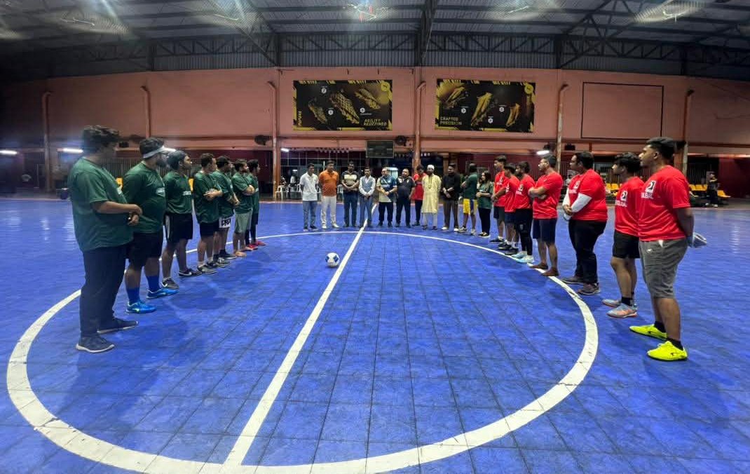 কুয়ালালামপুরে বাংলাদেশি শিক্ষার্থীদের প্রীতি ফুটবল ম্যাচে জামাল ভূঁইয়া