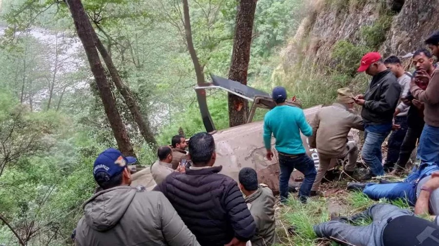 ভারতে হেলিকপ্টার বিধ্বস্ত, পাইলটসহ নিহত ৬