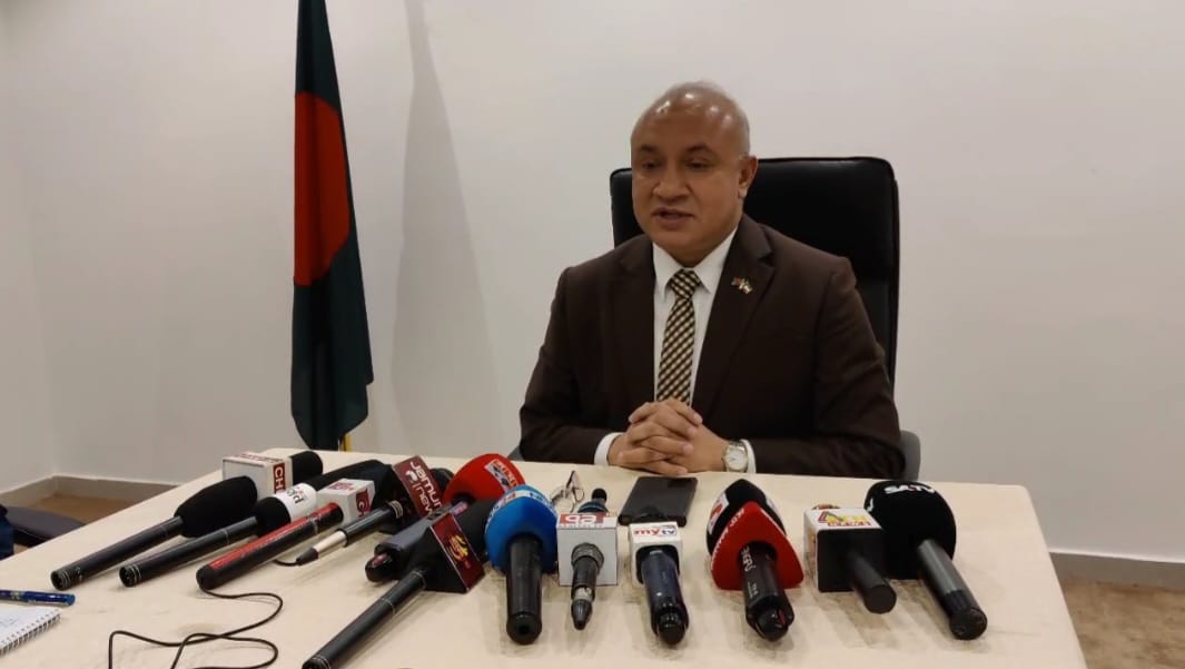 বাংলাদেশিদের কুয়েতে আসার আগে ভিসা যাচাই করার পরামর্শ রাষ্ট্রদূতের