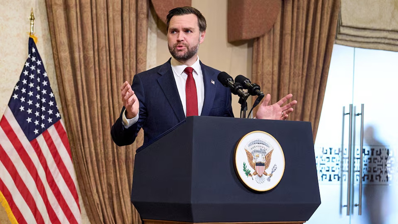 বল এখন ইরানের কোর্টে: মার্কিন ভাইস প্রেসিডেন্ট