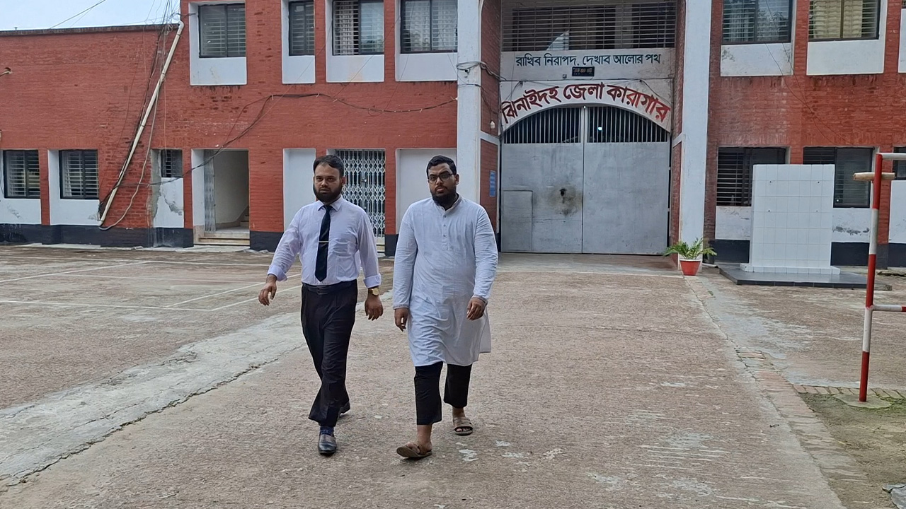 ঝিনাইদহে এনসিপি নেতা জামিনে মুক্ত