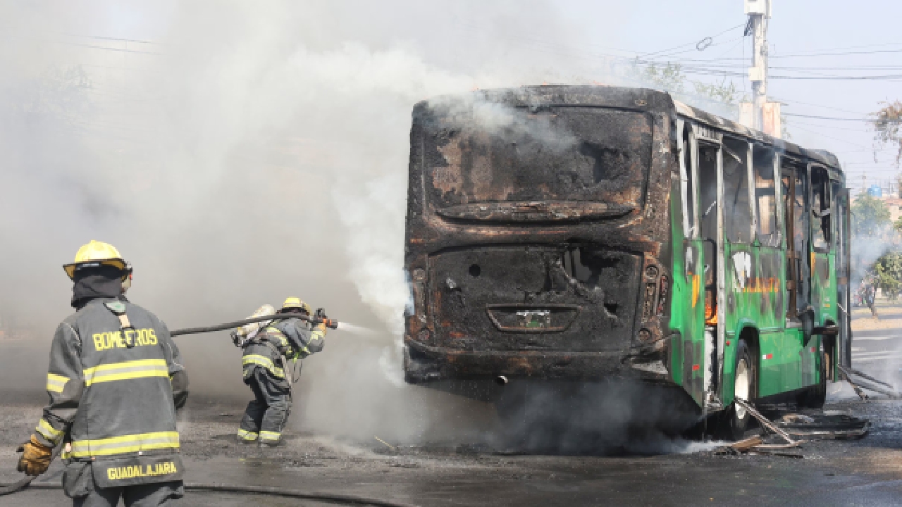 ‘ড্রাগ লর্ড এল মেঞ্চোকে’ হত্যার পর মেক্সিকোজুড়ে সহিংসতা