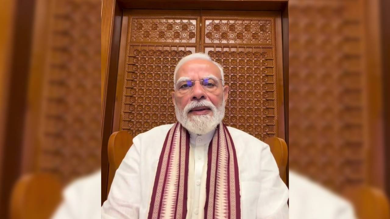 মধ্যরাতে ভিডিও বার্তায় যা বললেন মোদি