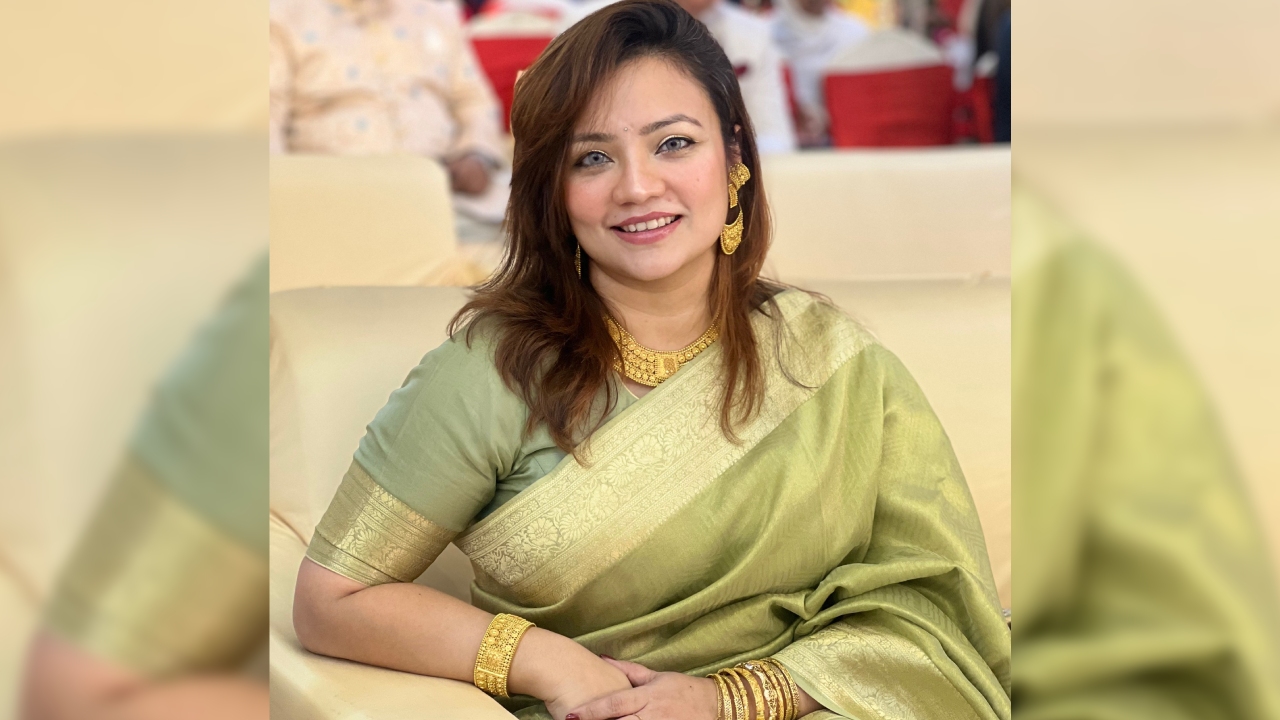 ফেসবুকে ‘কমেন্ট সেকশন’ বন্ধ করে পদত্যাগের ঘোষণা মোনামির