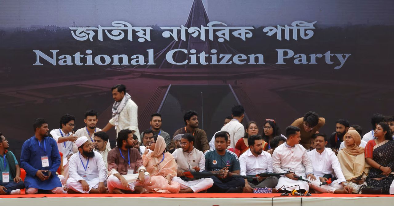 গত বছরের ফেব্রুয়ারিতে দল হিসেবে আত্মপ্রকাশ করে এনসিপি