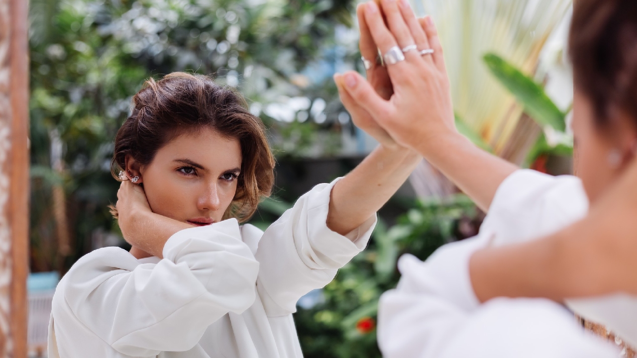 নার্সিসিজম কী? কেন সম্পর্কের ক্ষেত্রে এই শব্দটি এত গুরুত্বপূর্ণ?