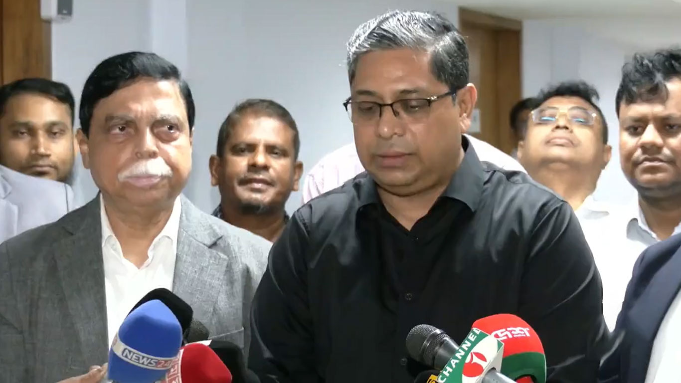 দুই লাখ শ্রমিক নেবে মালয়েশিয়া, সেপ্টেম্বর থেকে শুরু: শাহে আলম