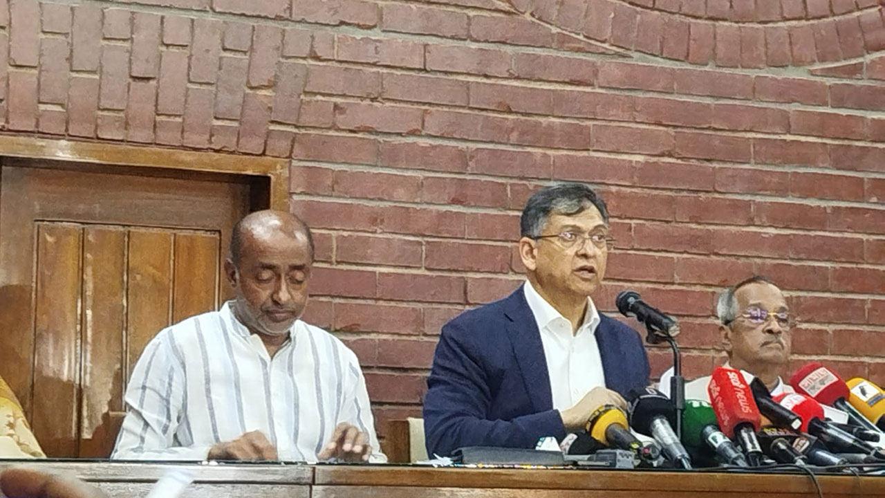 সংবিধান সংশোধনে বিরোধীদলের প্রস্তাব পেলে বিবেচনা করা হবে: স্বরাষ্ট্রমন্ত্রী