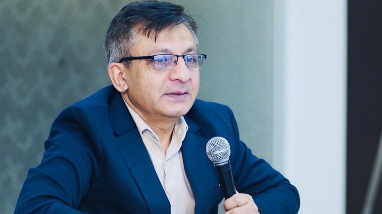 জ্বালানি সংকট কাটিয়ে নিরবচ্ছিন্ন বিদ্যুৎ দিতে সময় লাগবে: বাণিজ্যমন্ত্রী