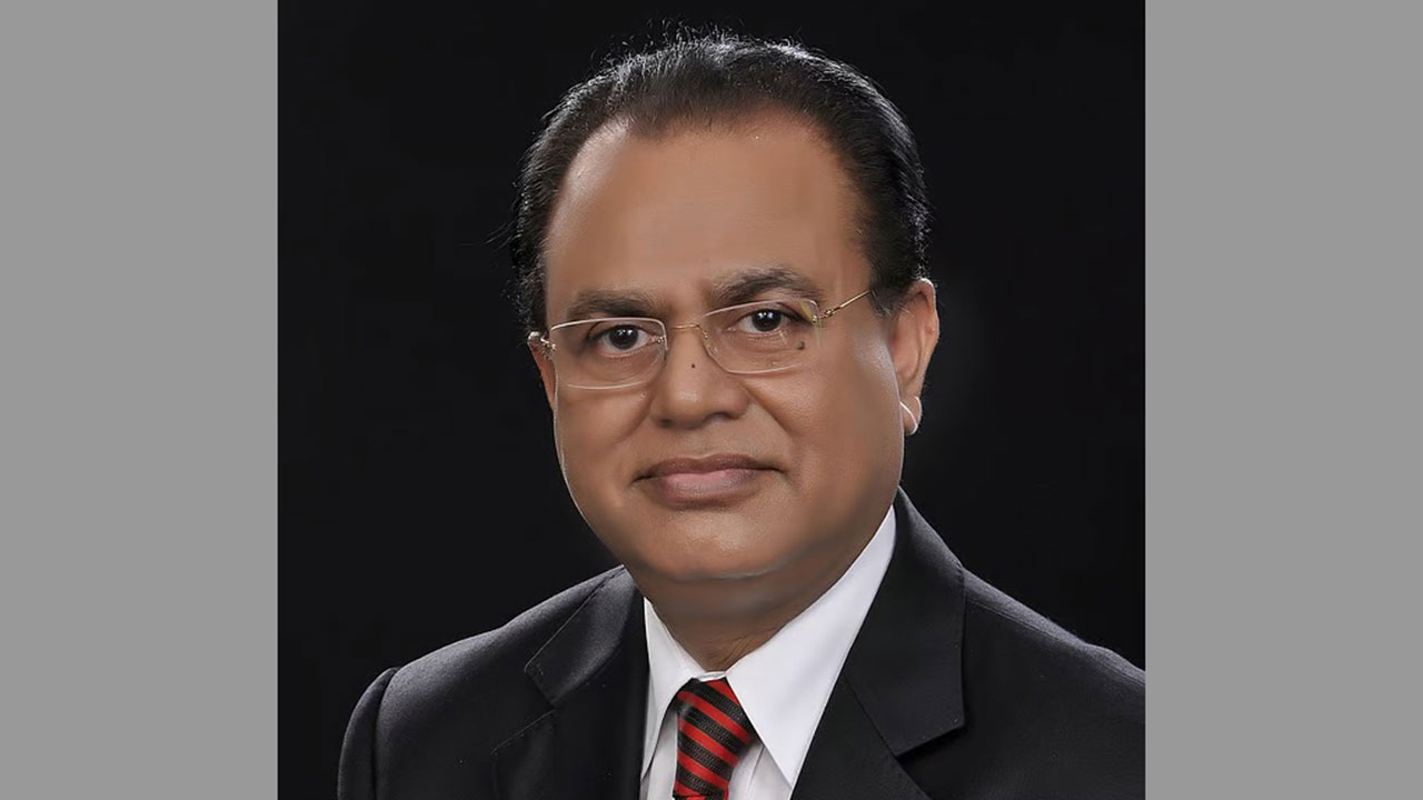 স্থানীয় সরকার পল্লী উন্নয়ন ও সমবায় প্রতিমন্ত্রী আবুল হোসেন। ছবি: সংগৃহীত