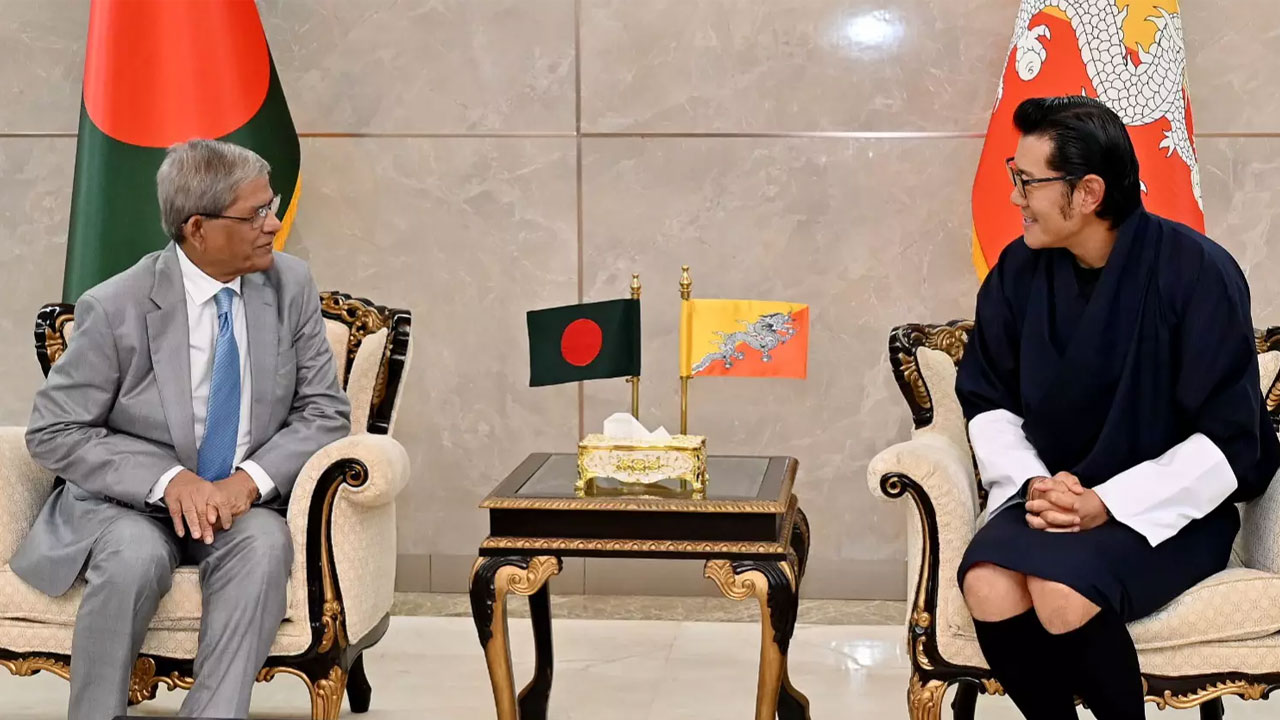 রাষ্ট্রপতি ও প্রধানমন্ত্রীকে ভুটান সফরের আমন্ত্রণ