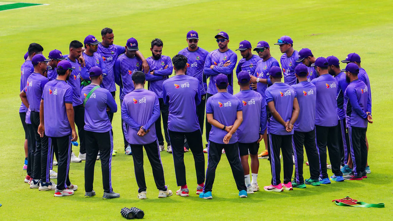 ‘২০০ ক্রিকেটারের স্বার্থে’ পারিশ্রমিক বাড়াল বিসিবি