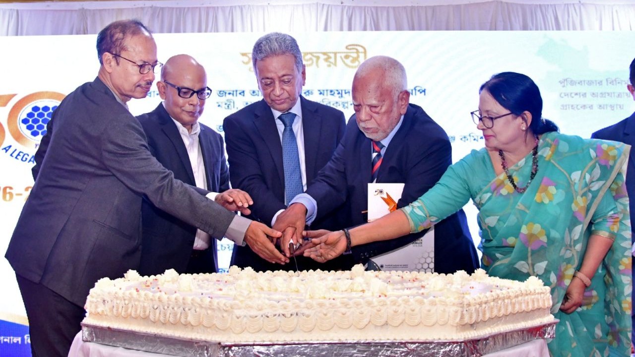 পুঁজিবাজারকে সম্পূর্ণ পেপারলেস করার আহ্বান অর্থমন্ত্রীর