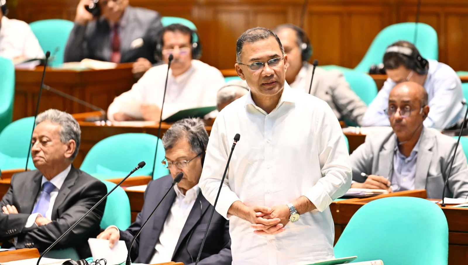 এলএনজি আমদানি ও সরবরাহ বাড়ানোর উদ্যোগ নেওয়া হয়েছে: প্রধানমন্ত্রী