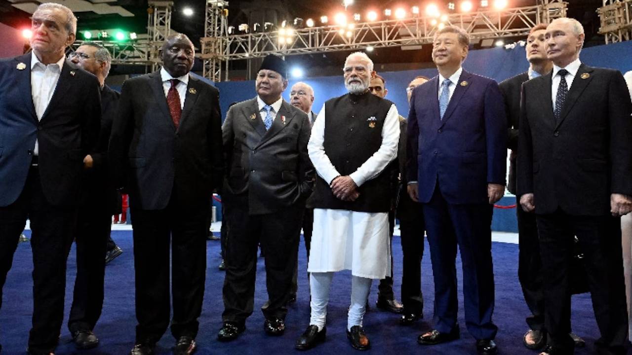 ব্রিকস কি আসলেই পশ্চিমা আধিপত্যকে চ্যালেঞ্জ করছে?