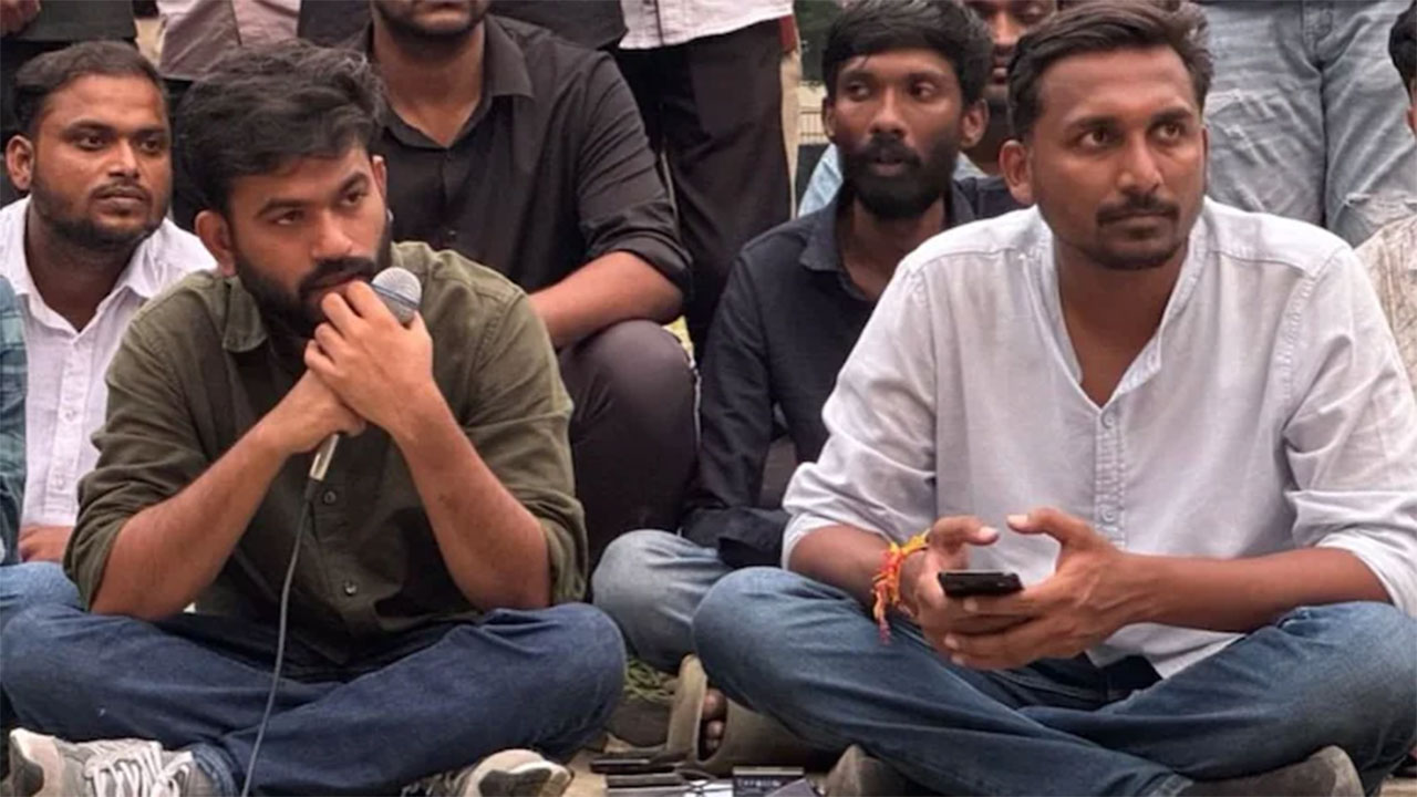 রাতেই ভিডিও বার্তা দীপকের, বিক্ষোভের নেতৃত্ব দেবেন অজিঙ্কা শিন্ডে