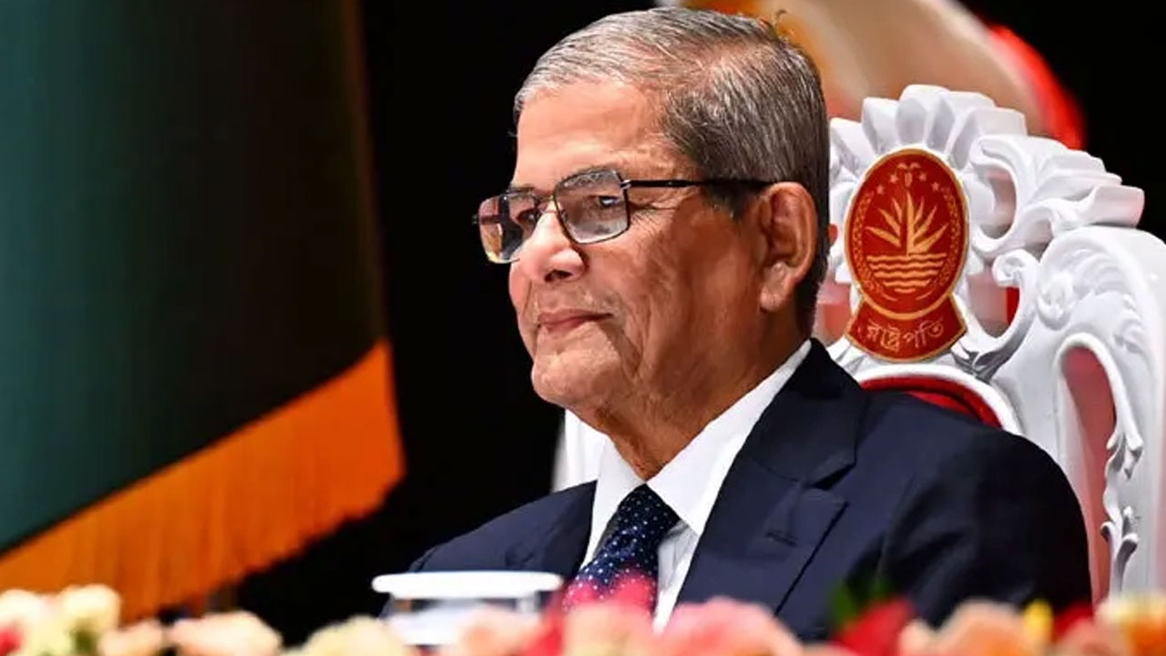 এখন আমি সম্পূর্ণভাবে নির্দলীয় একজন ব্যক্তি: রাষ্ট্রপতি