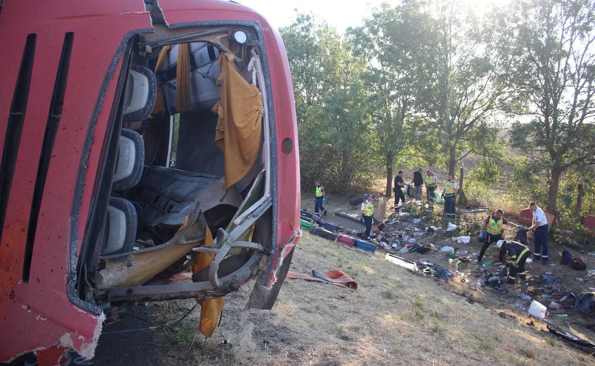 Firefighters and emergency workers at the scene of a deadly accident, Hungary, August 16, 2026–Reuters