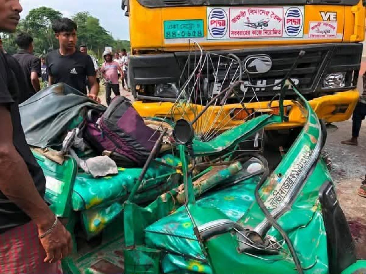 সিলেটে ট্রাকচাপায় অটোরিকশার ৪ যাত্রী নিহত