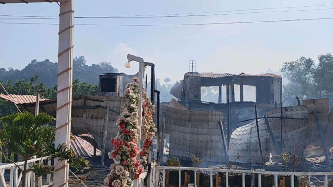 কক্সবাজারে রিসোর্টে আগুন, মৃত্যু বেড়ে ১০