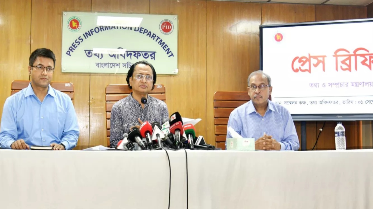 খুব অল্প সময়ের মধ্যেই লোডশেডিং কমবে: তথ্য উপদেষ্টা