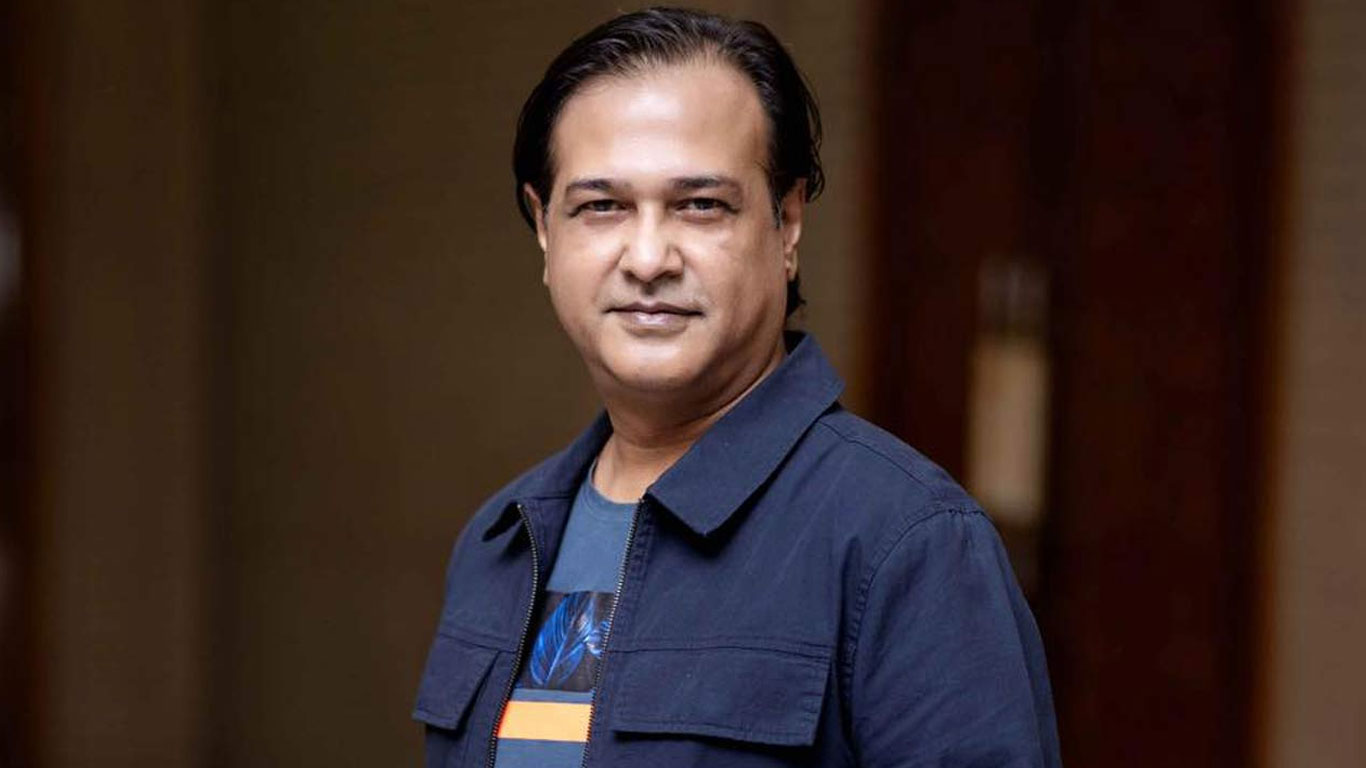 মগবাজারে সংগীতশিল্পী আসিফ আকবরের গাড়িতে গুলি
