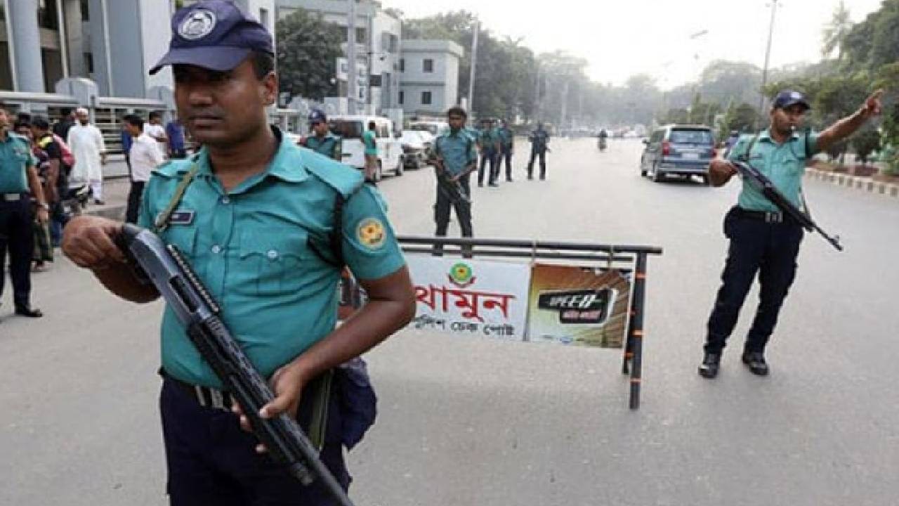 ককটেল বিস্ফোরণের পর রাজধানীতে কড়া নিরাপত্তা, দুই শতাধিক চেকপোস্ট