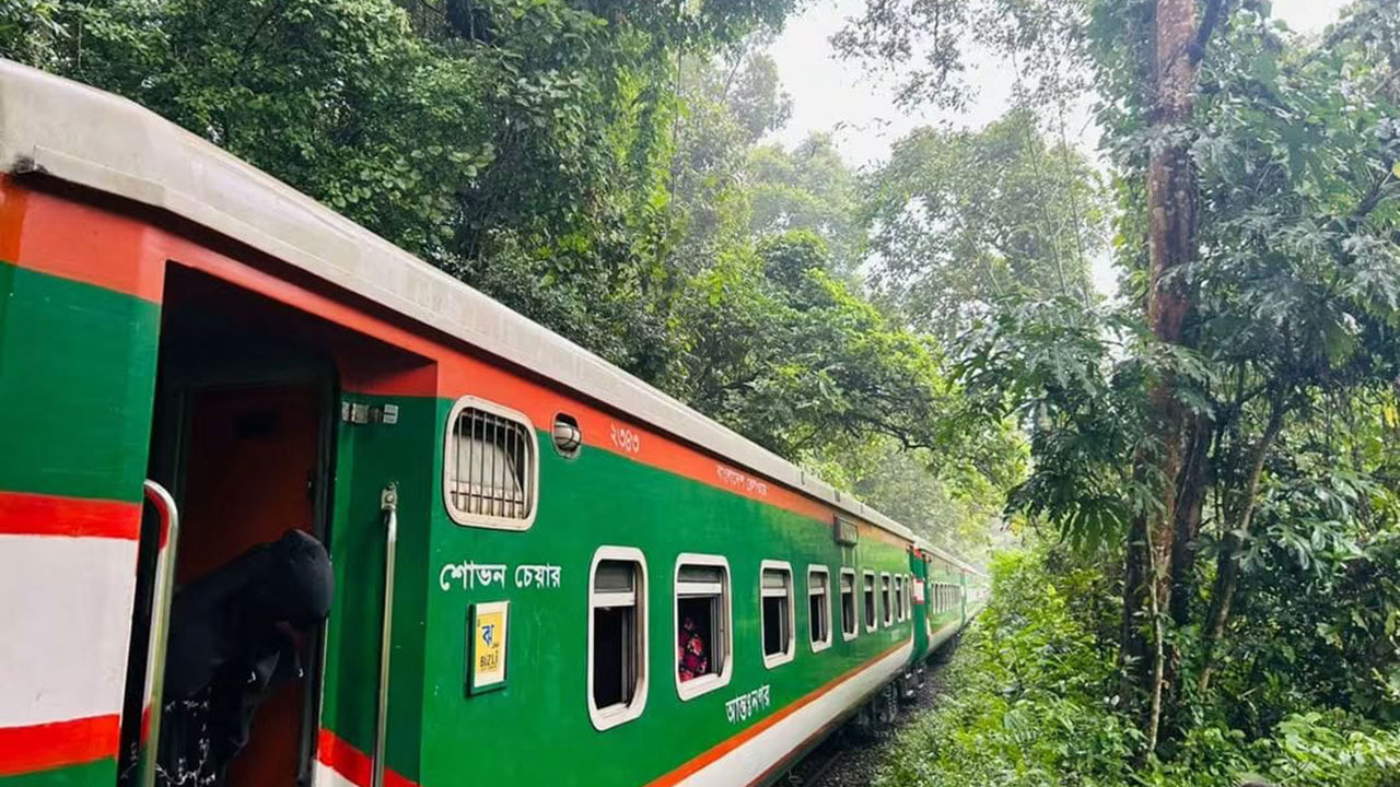 সিলেটের সঙ্গে রেল যোগাযোগ স্বাভাবিক